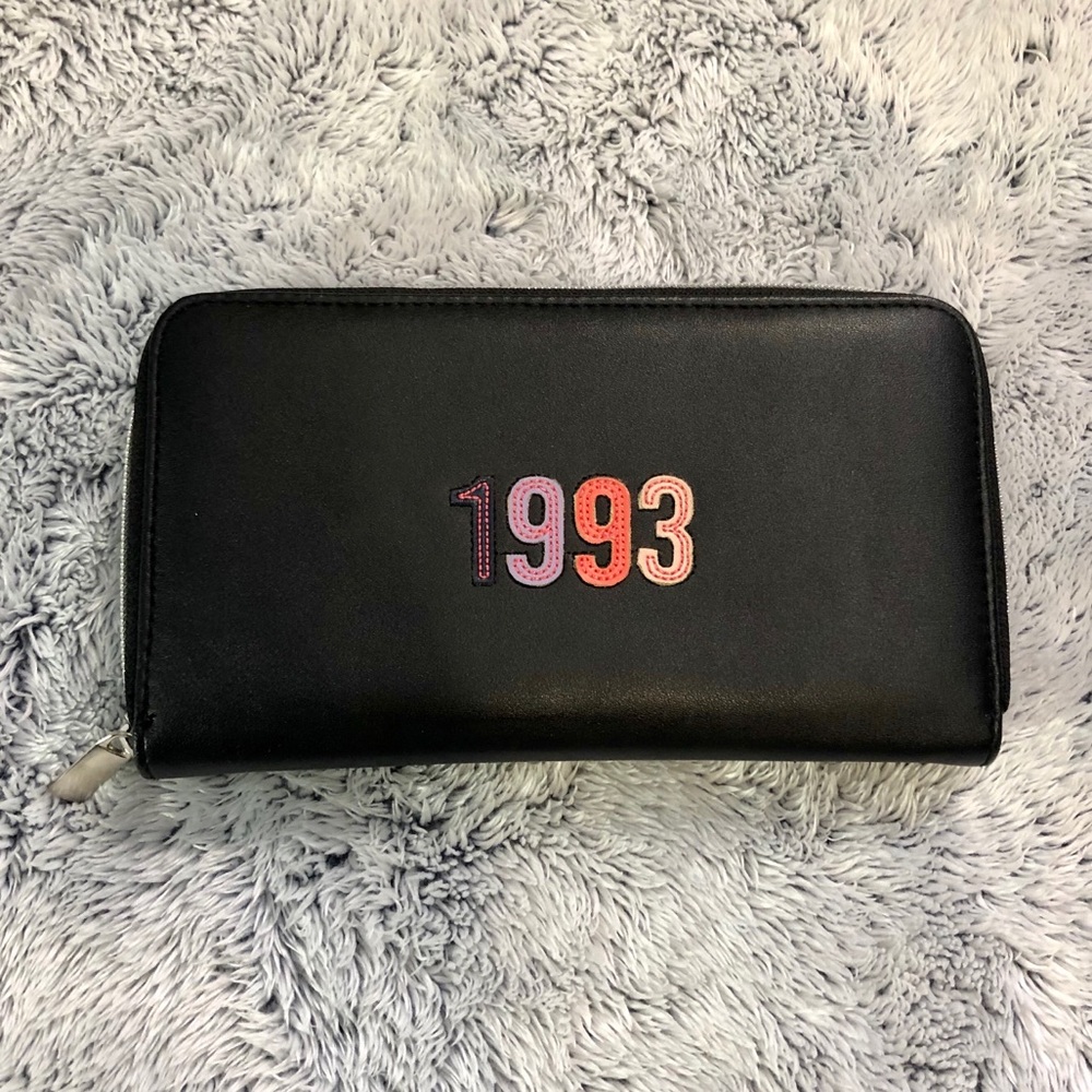 1993 Black Large Wallet